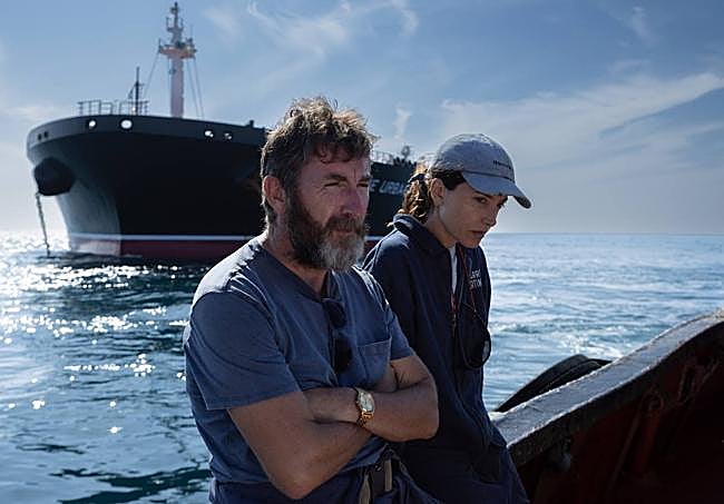 Antonio de la Torre y Bárbara Lennie en 'Los Tigres', de Alberto Rodríguez.