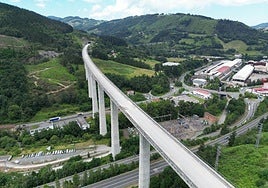 Adif avanza en la construcción de la base desde la que se montarán las vías del TAV entre Vitoria y Bilbao
