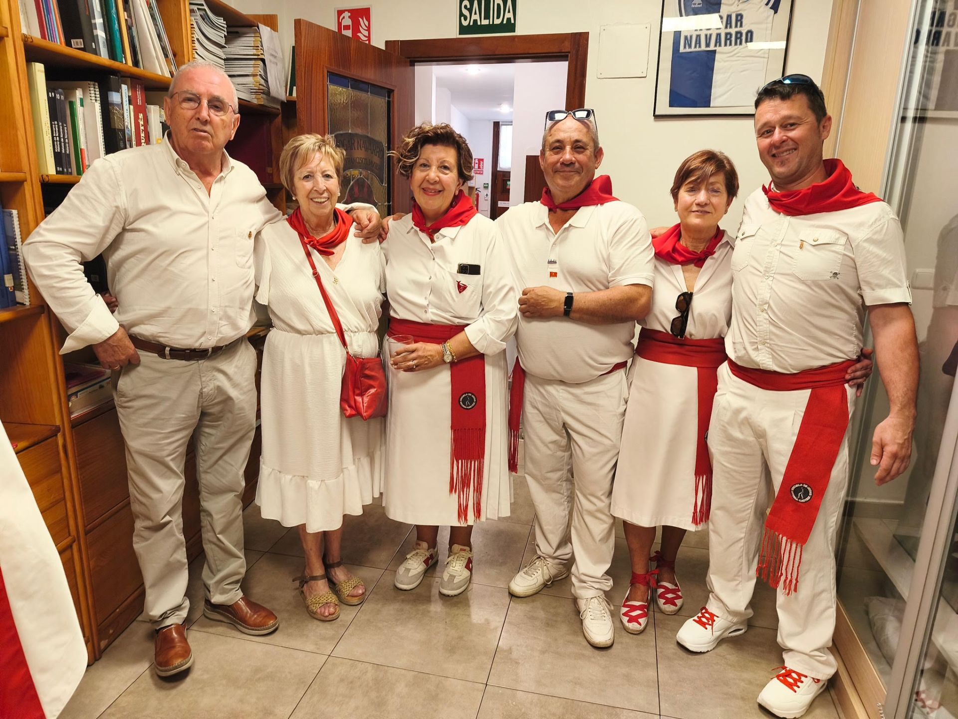 Lorenzo Perreiro , Charo Arburu, Marian Busto, Luis Matías, Coro Lacalle y Gerardo Echagoyen.