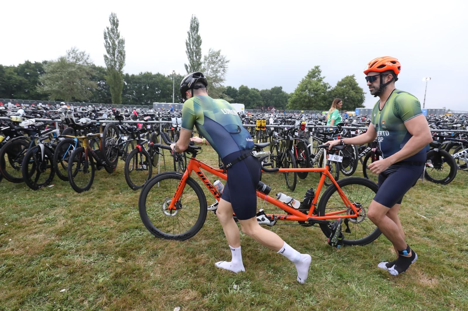 Las imágenes del Ironman de Vitoria 2025