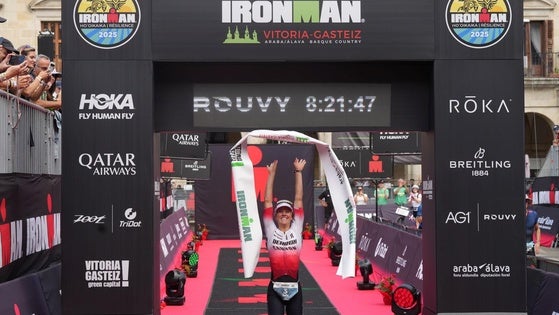 La bala de Julie Derron destroza el récord del Ironman de Vitoria
