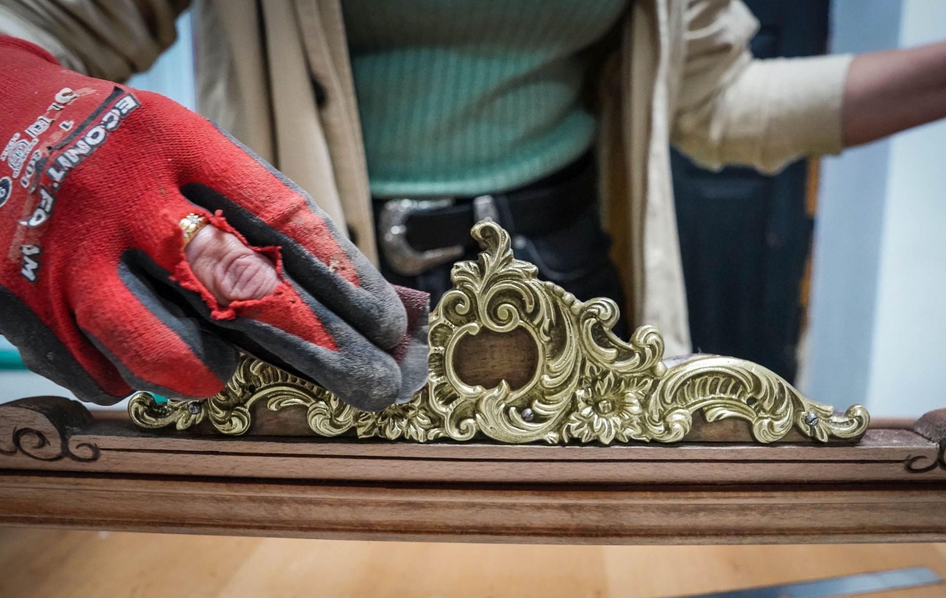 La tienda diferente de Sestao donde compras a granel, aprendes a pintar y Amaia te restaura un mueble