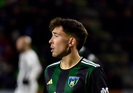 Jon Rojo continúa en un Sestao River que ya cuenta con doce efectivos confirmados.