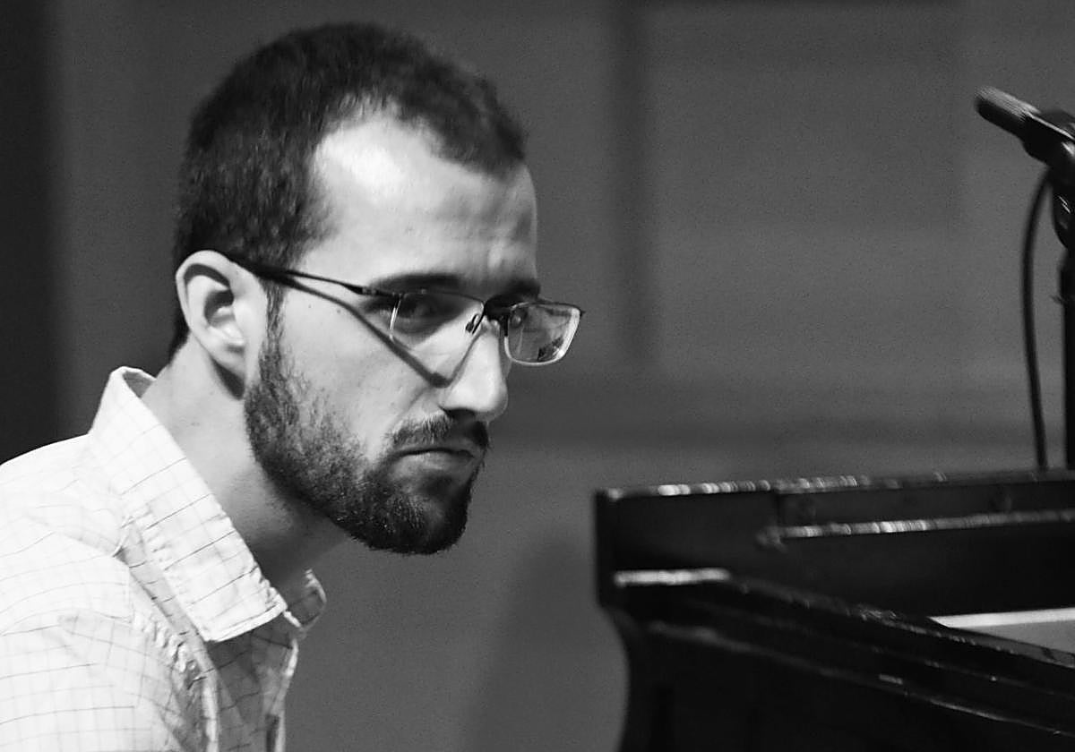 El pianista Iñigo Ruiz de Gordejuela, en una actuación.