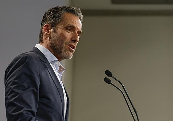 Gabriel Rufián: «Mucha fuerza, amigo. Mucha fuerza»