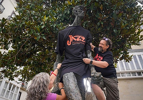 Nuria Zapatero e Íñigo Zárate engalanan al Caminante.