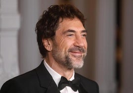 Fotografía de archivo del 2 de noviembre de 2024 del actor español Javier Bardem en la Gala Anual de Arte, en el Condado de Los Ángeles (Estados Unidos).