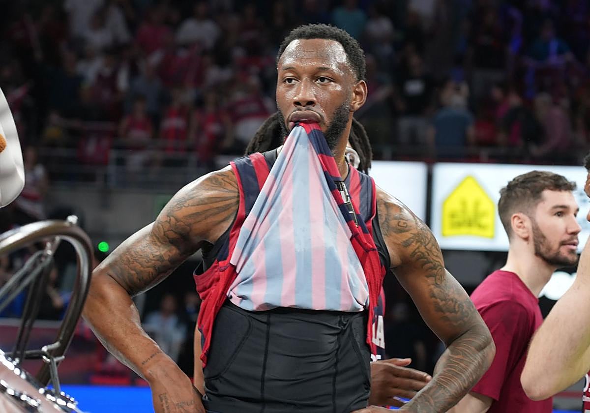 El Olympiacos toma la delantera para fichar a Donta Hall