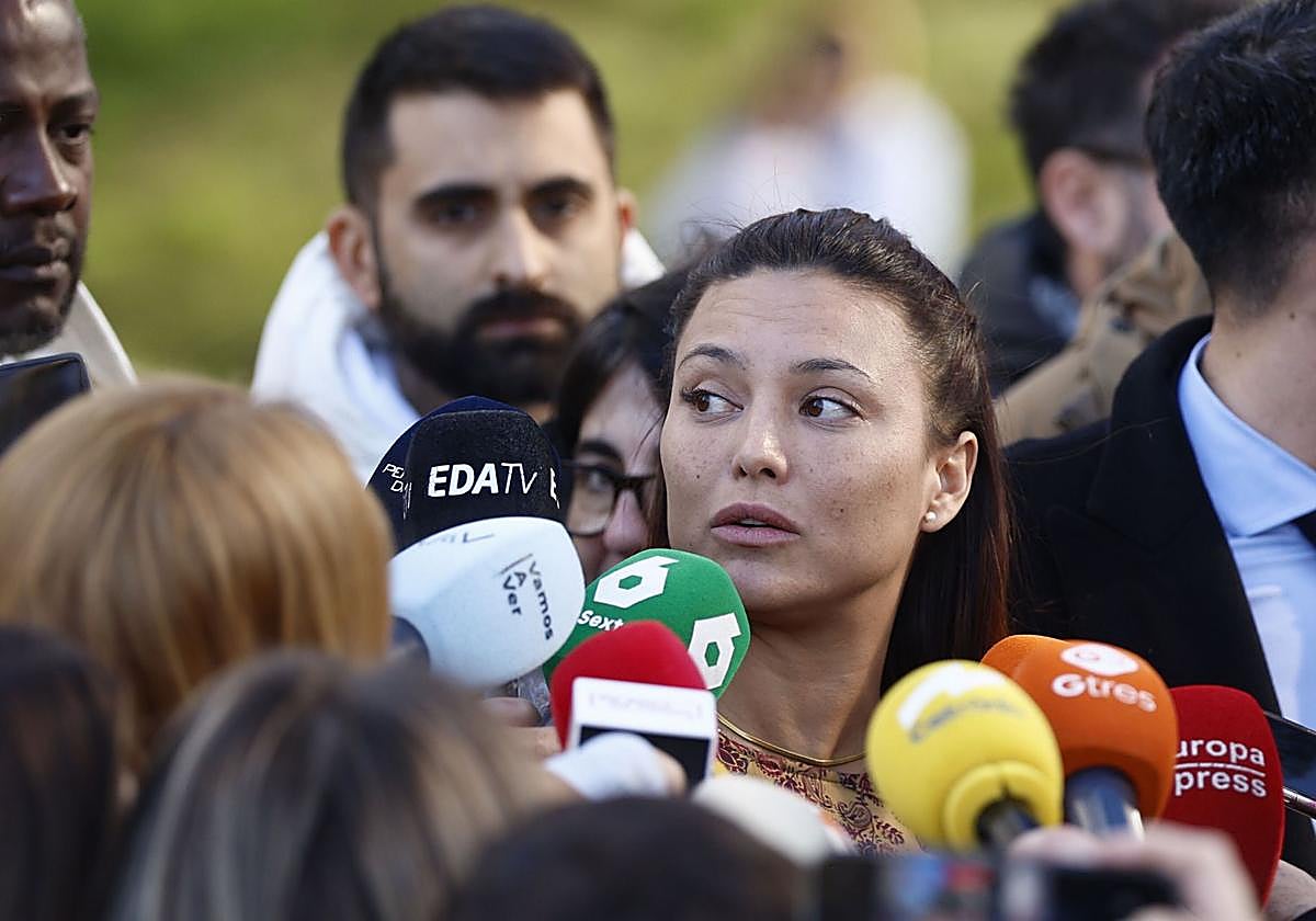 Los audios de Elisa Mouliaá a una testigo del 'caso Errejón': «Si dices que estaba súper 'happy', me jodes viva»