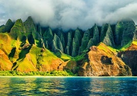 Imagen de la costa de Kauai, una de las ocho islas que componen Hawái.