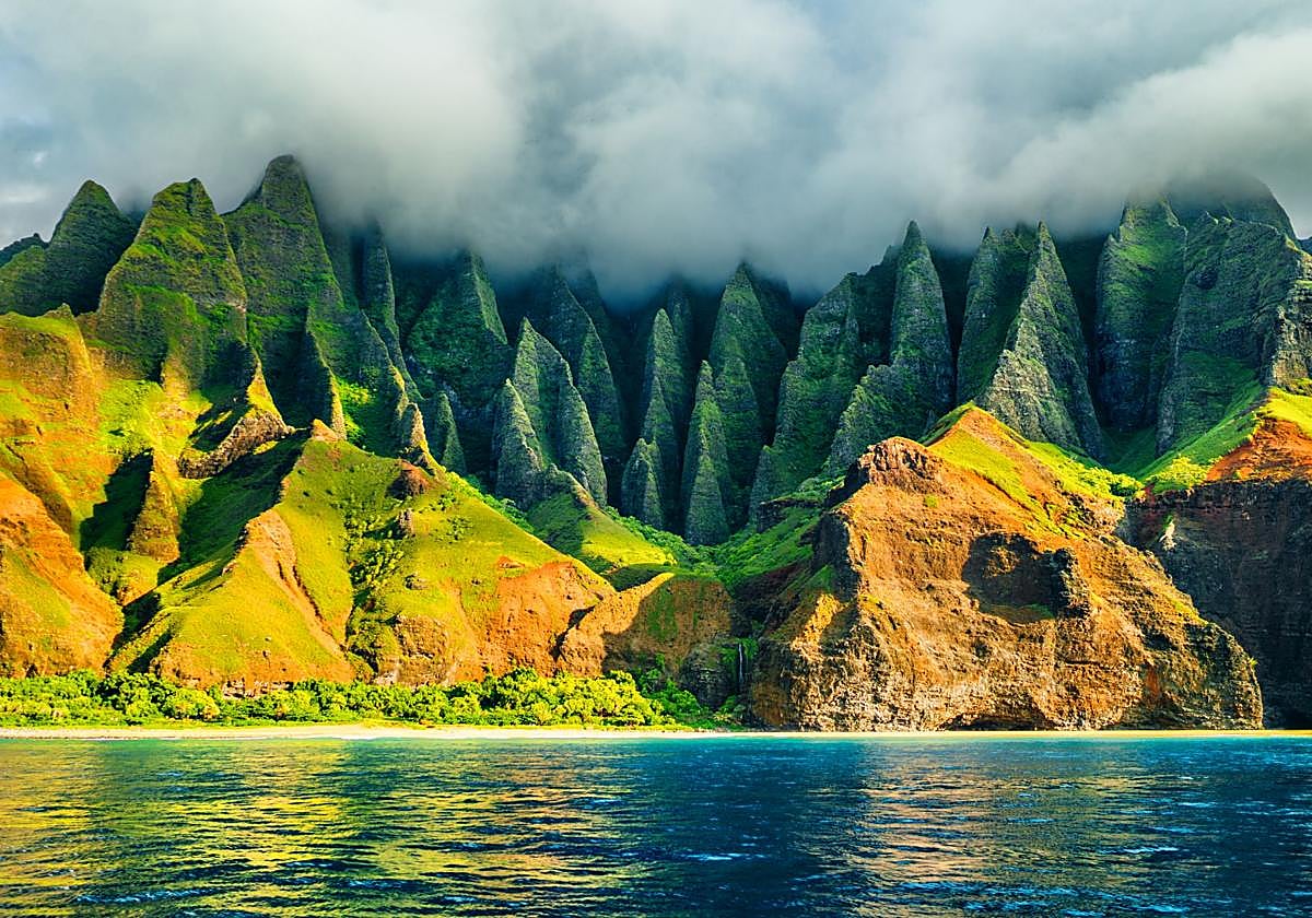 Imagen de la costa de Kauai, una de las ocho islas que componen Hawái.