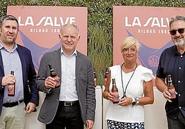 Eriz Sainz, Eduardo Sainz Lekue, Itziar Urtasun y Jon Ruiz Ibinarriaga.