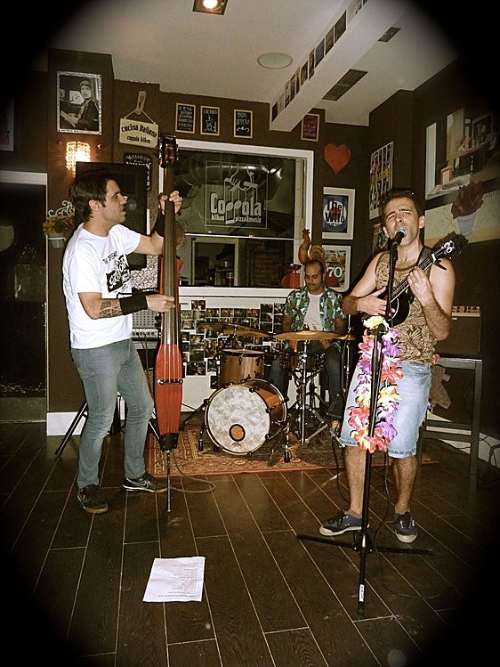 Banda 'Sabes muy bien' en una edición del 'Festibas', que se dará cita en los 'sanfaustos'.