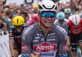 Van der Poel abandona el Tour debido a una neumonía