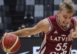 El Baskonia prioriza el fichaje de Zagars