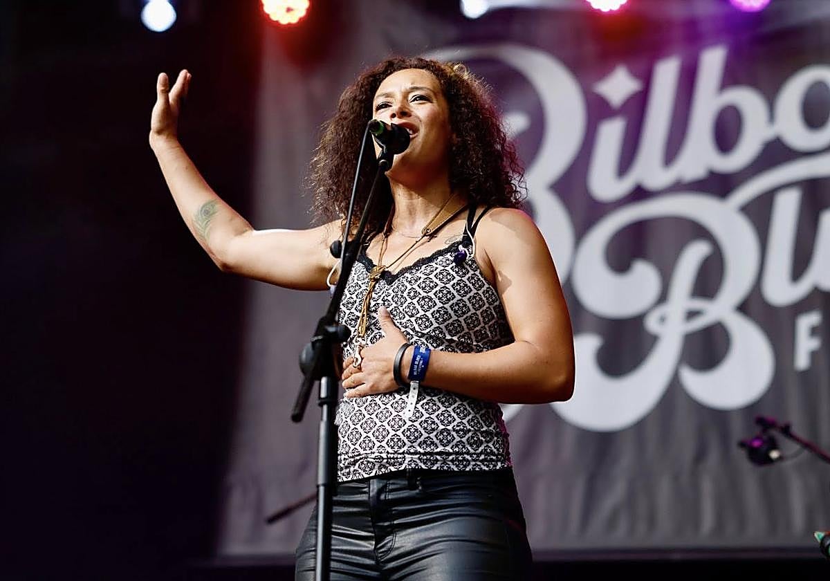 Vanessa Collier da mucho que hablar en el Bilbao Blues Festival