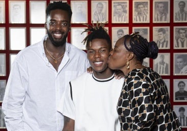 «La gente no ha sido justa con Nico», lamenta Iñaki Williams, que lanza un dardo al Barça