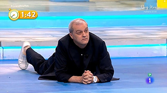El surrealista momento en el que Patxi Salinas la lía en el 'Grand Prix' y Ramón García acaba por los suelos