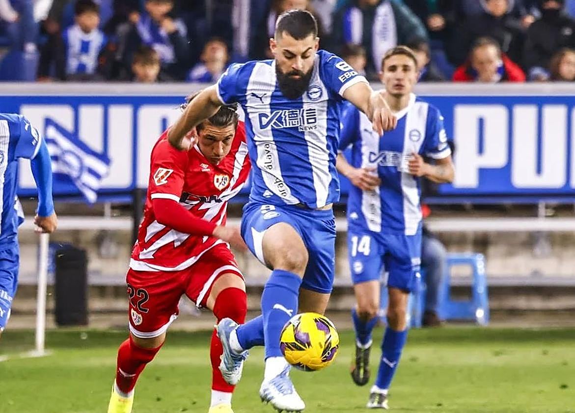 El Alavés estudia la cesión de Villalibre