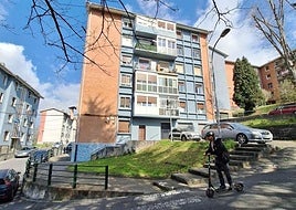 El barrio de Aperribai es uno de los más afectados por el problema de la vivienda.