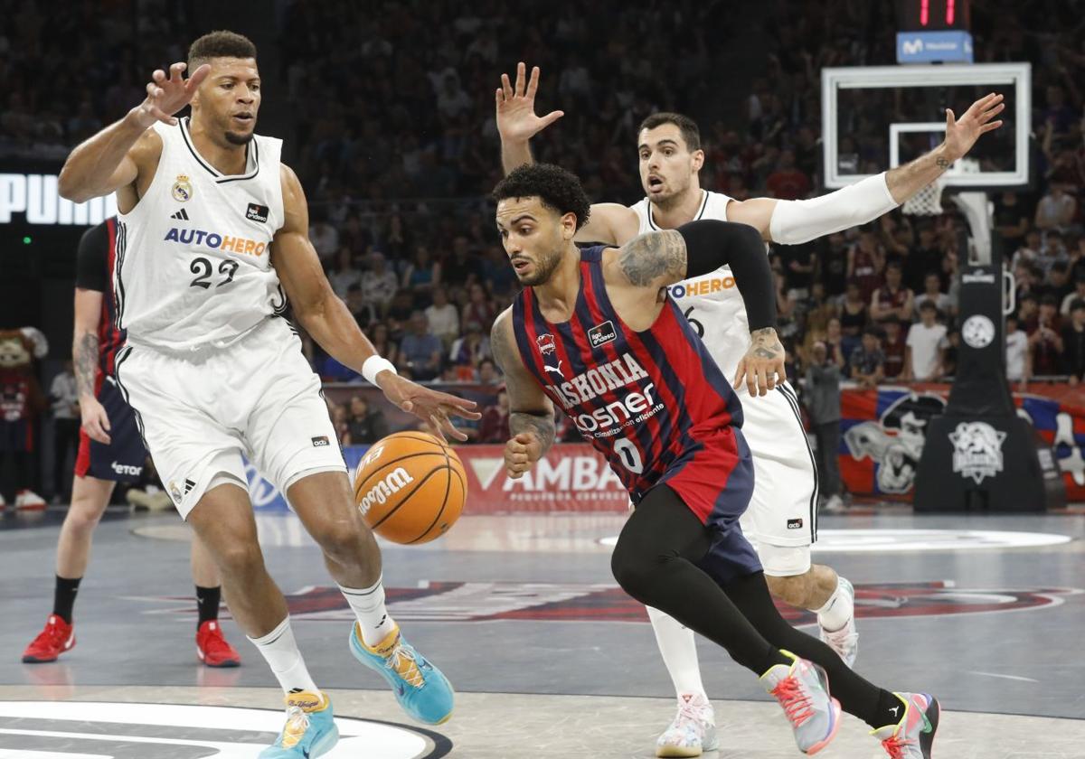 Howard entra a canasta en el último partido de los play offs de la ACB.