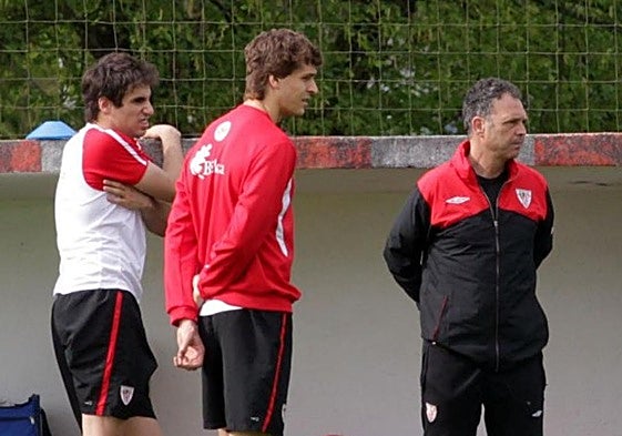 Javi Martínez sobre la explosión de Llorente: «Le tiene que agradecer a Caparrós muchísimo»