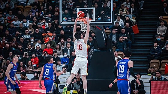 El Bilbao Basket ficha a Jiahao Yu, gigante chino de 221 centímetros que jugará cedido en Torrelavega