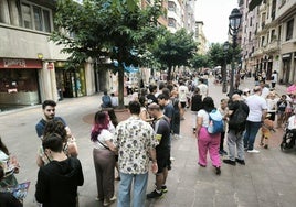 Locura en la apertura de la primera tienda de Lego en Bilbao