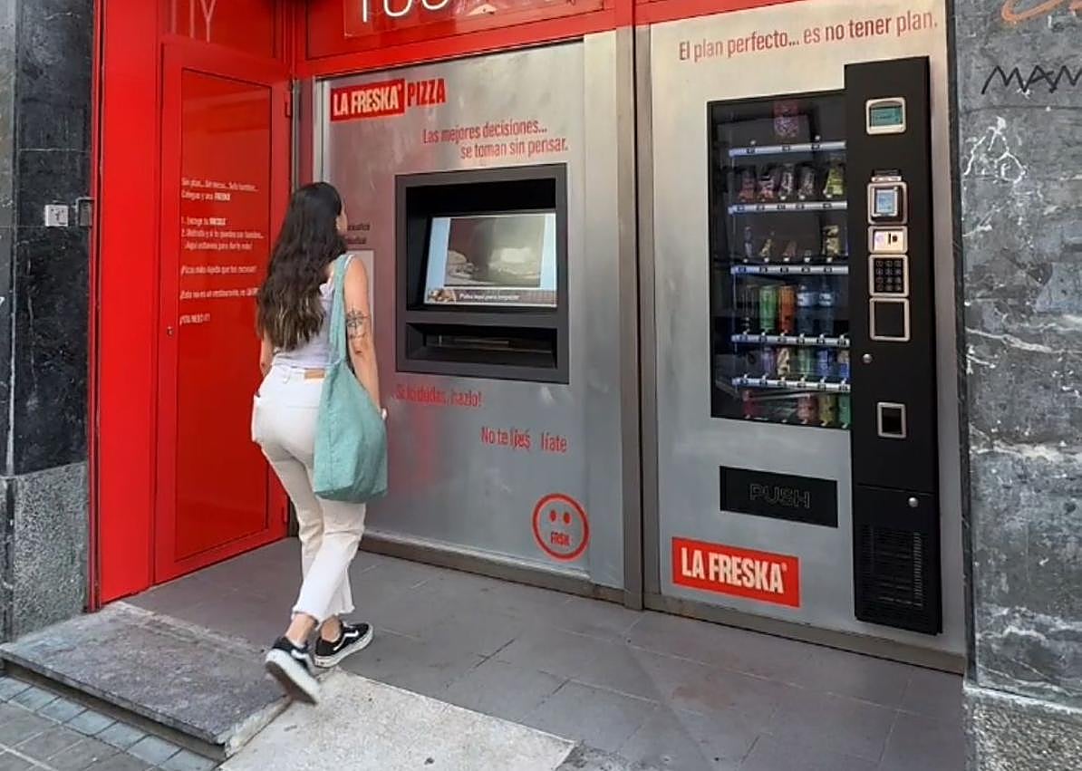 Imagen secundaria 1 - Llega la primera máquina expendedora de pizza casera a Bizkaia