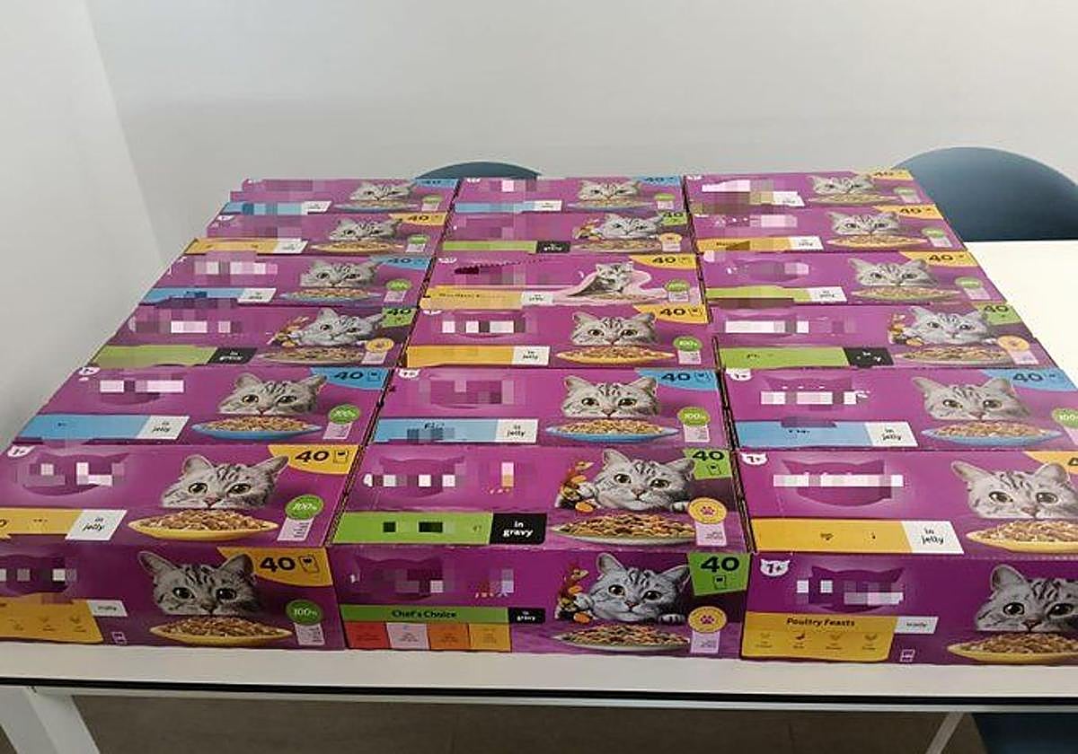 Los 61 kilos de comida para gatos incautados por la Guardia Civil