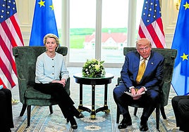 Von der Leyen y Trump cerraron el acuerdo comercial en Escocia.