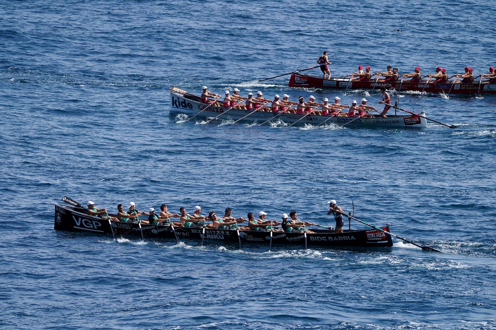 Zierbena se lleva la bandera de El Correo en Lekeitio