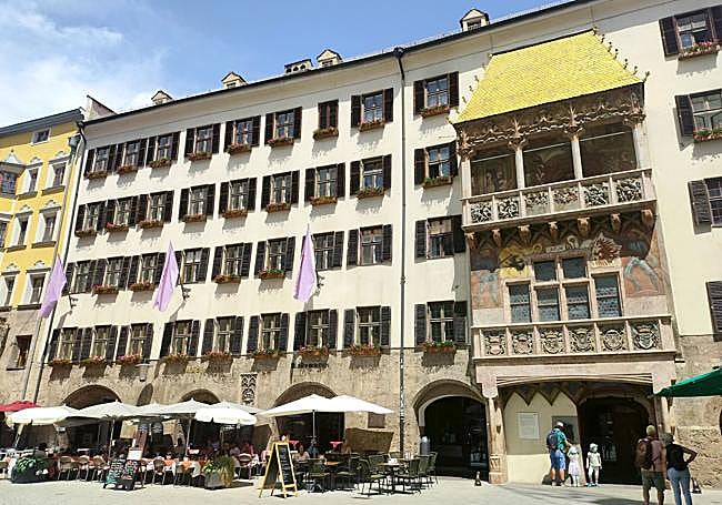 El famoso Tejadillo de Oro.