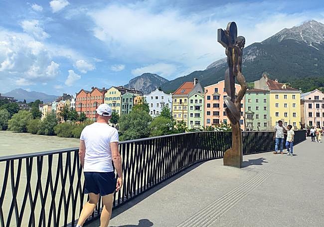 Casas de Mariahilfstraße junto al río Inn.