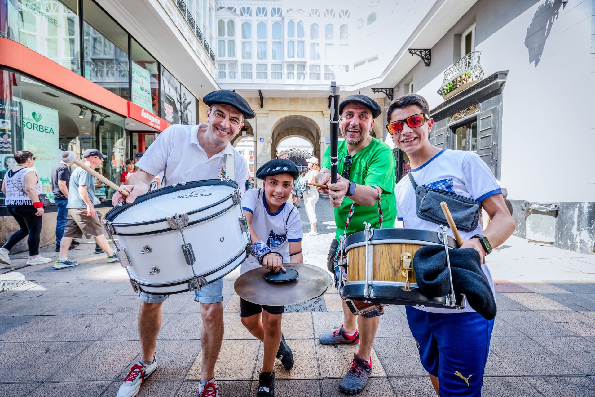 Mario, Unax, Txerra y 'Kiwi'. 