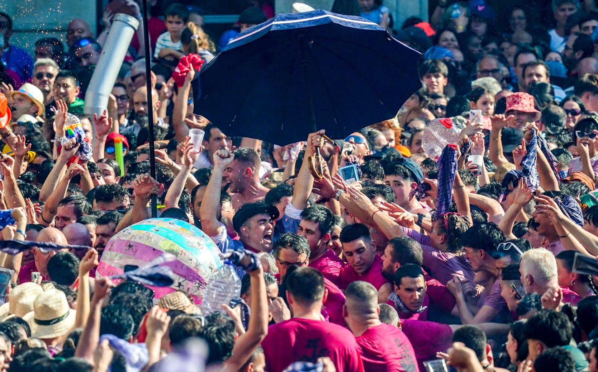 La bajada de Celedón en imágenes