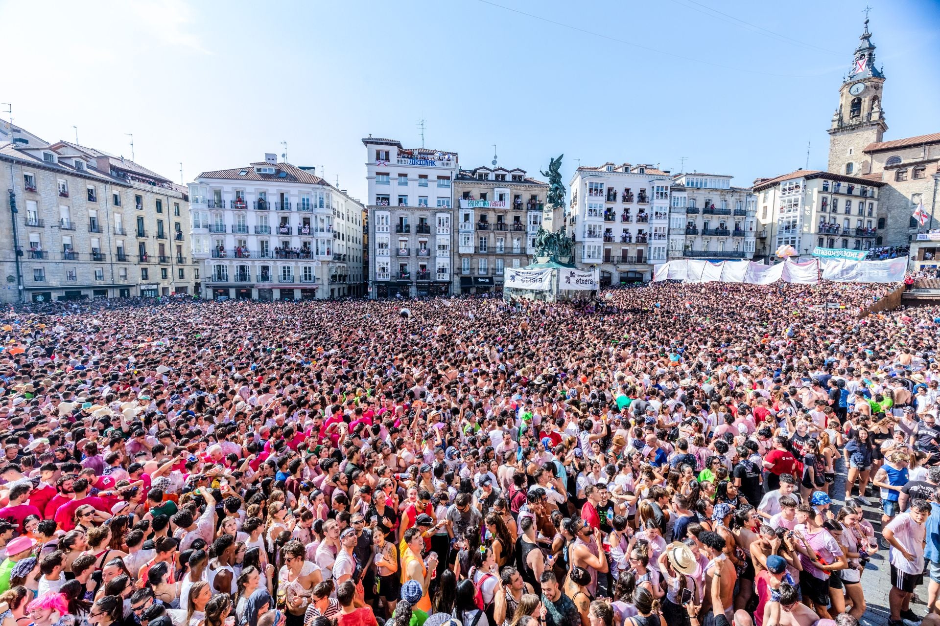 La bajada de Celedón en imágenes