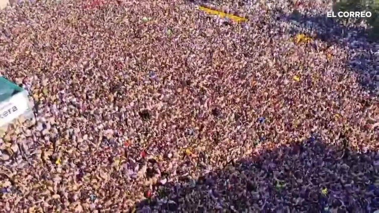 La Virgen Blanca retumba al ritmo de La Morocha, la canción del chupinazo 2025