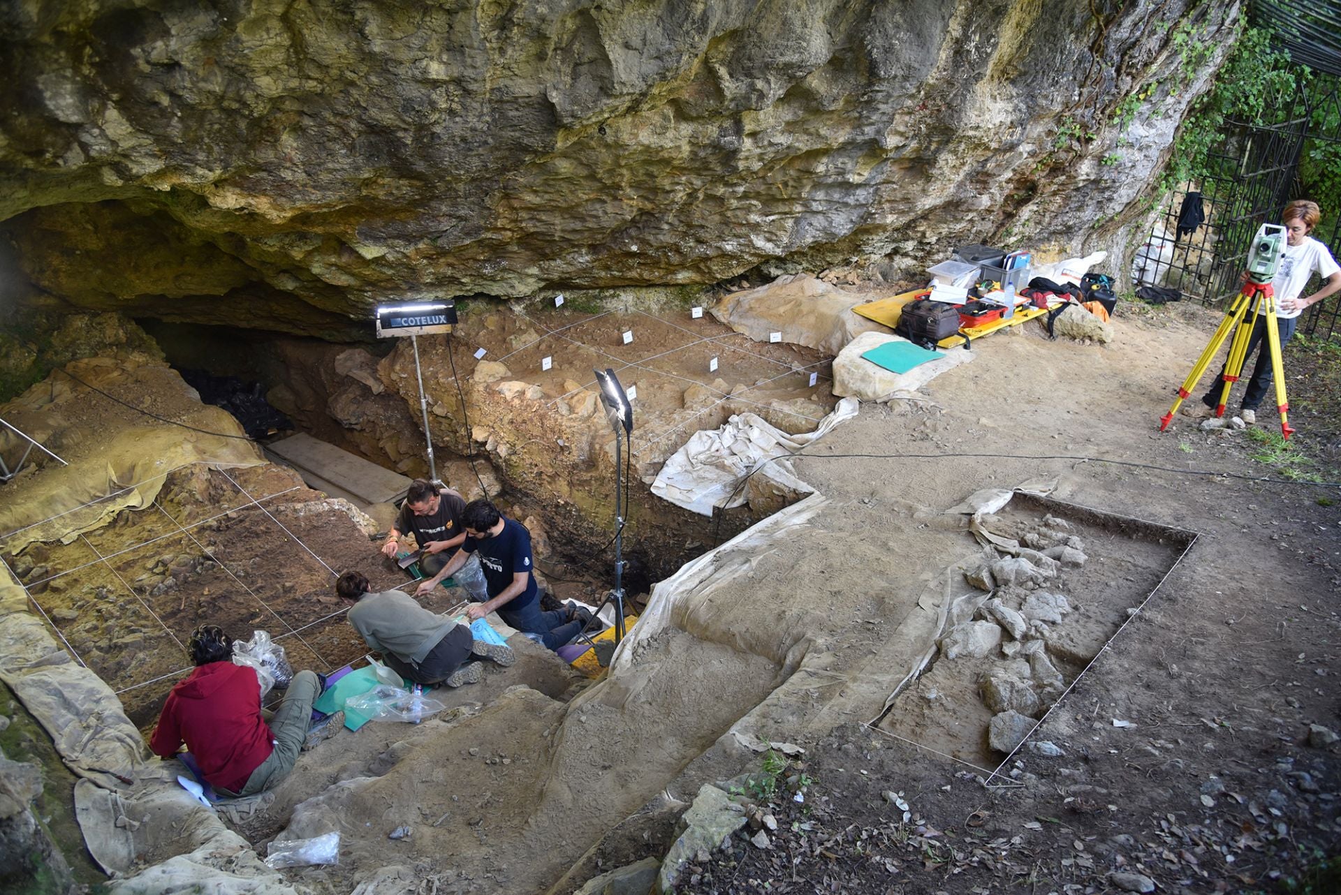 Los neandertales de la cueva vizcaína de Axlor ya planificaban la caza hace 70.000 años