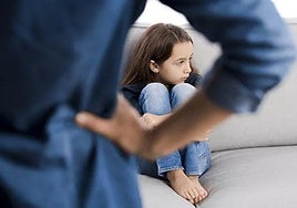 La advertencia del pediatra Carlos González sobre los castigos a los hijos: «No modifican la conducta»