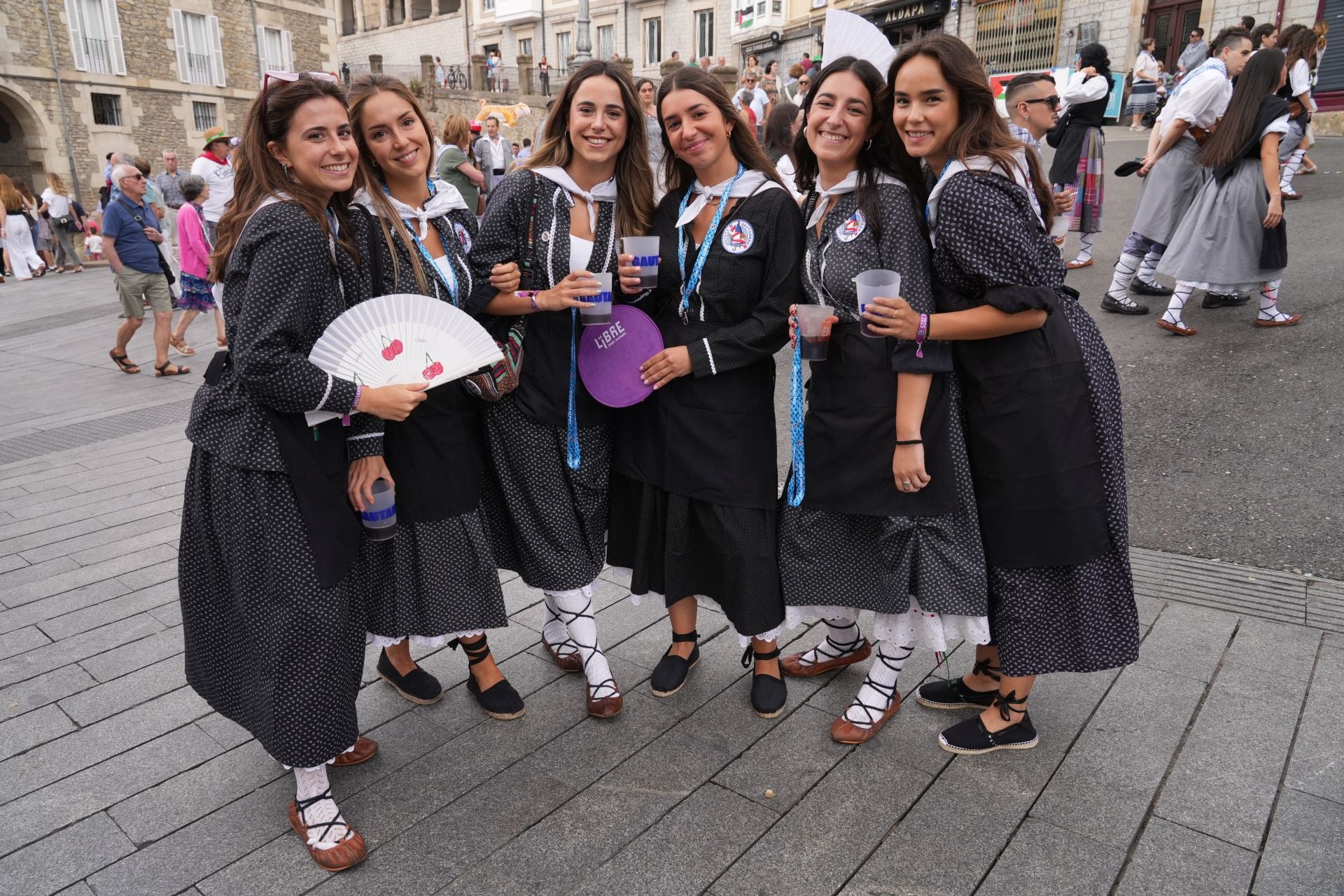 Ángela Alonso, Ainhoa González, Amaia Leceta, Oihane Artetxe, Nerea Arrilucea y Naia Bengoa.