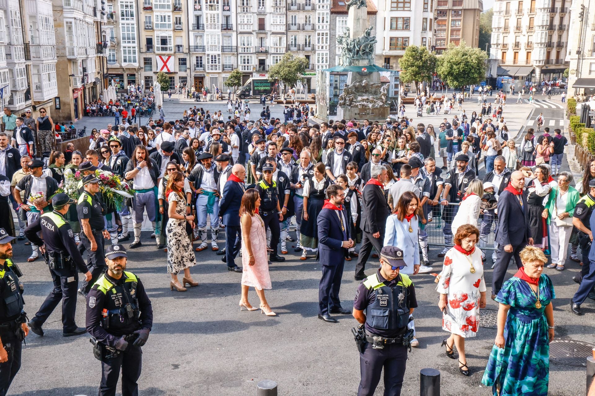 La segunda jornada de fiestas de Vitoria, en imágenes