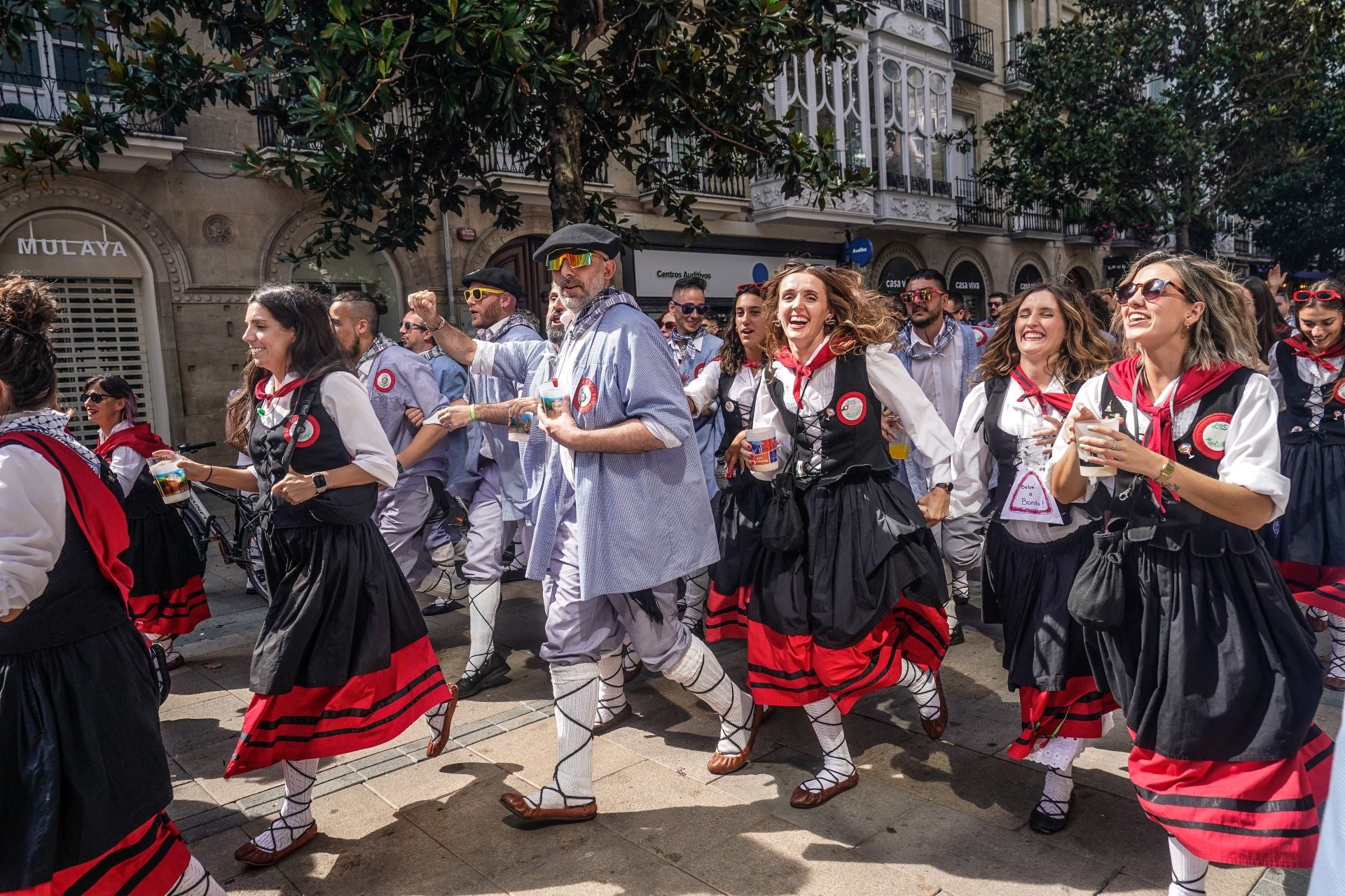La segunda jornada de fiestas de Vitoria, en imágenes