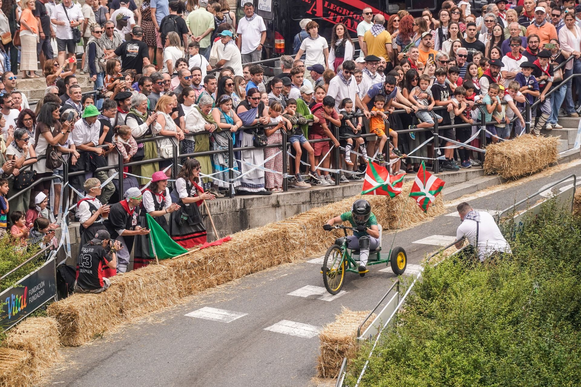 Las imágenes de la carrera de goitiberas en Vitoria