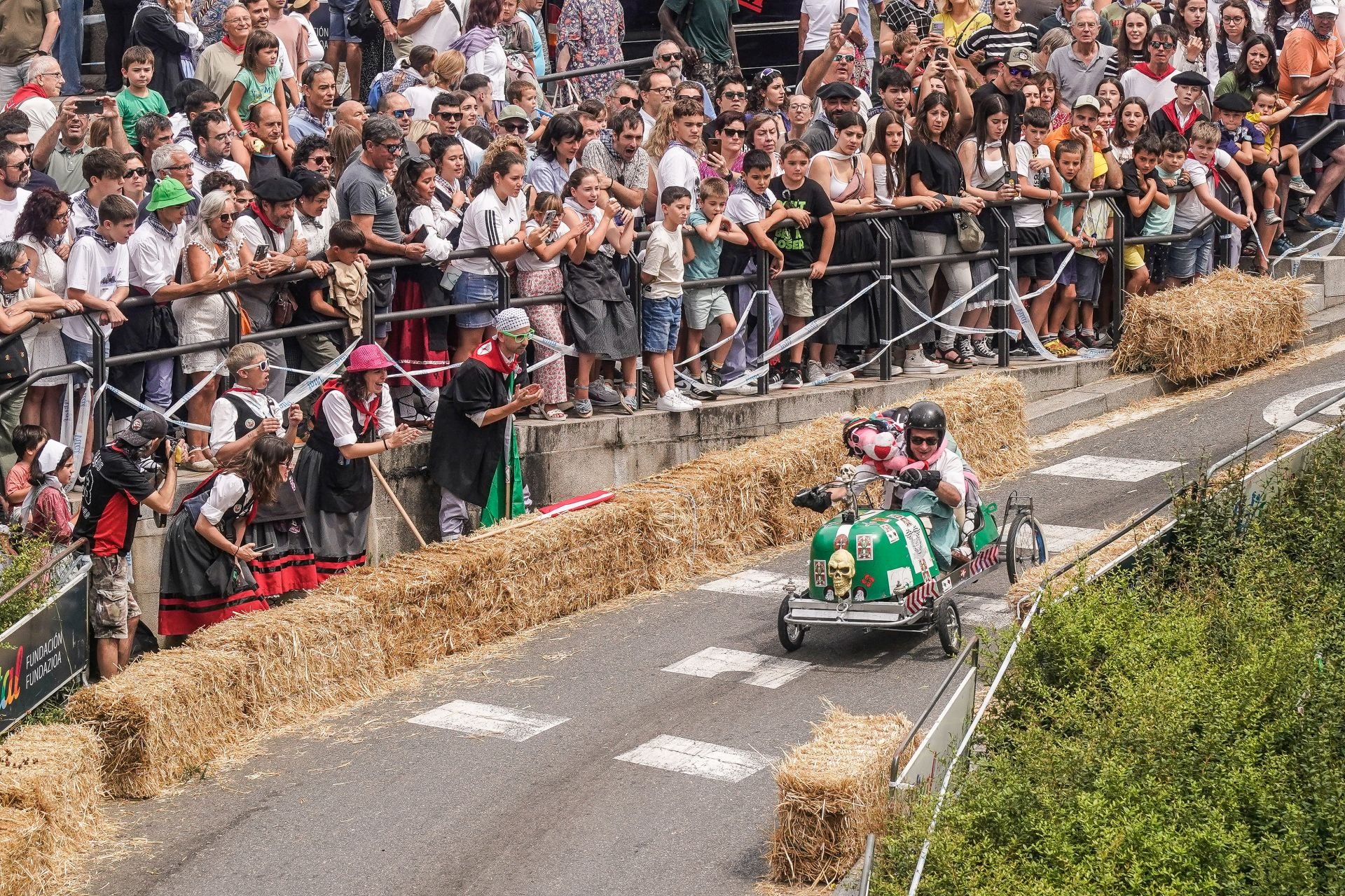 Las imágenes de la carrera de goitiberas en Vitoria
