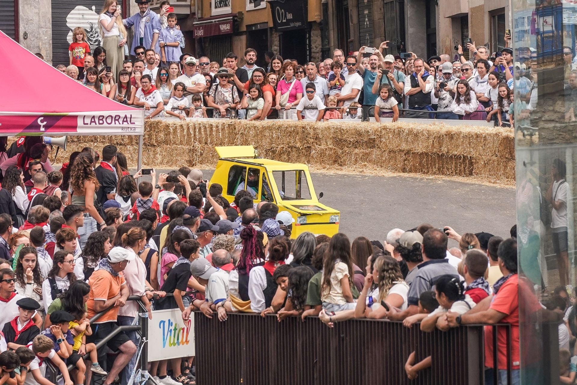 Las imágenes de la carrera de goitiberas en Vitoria