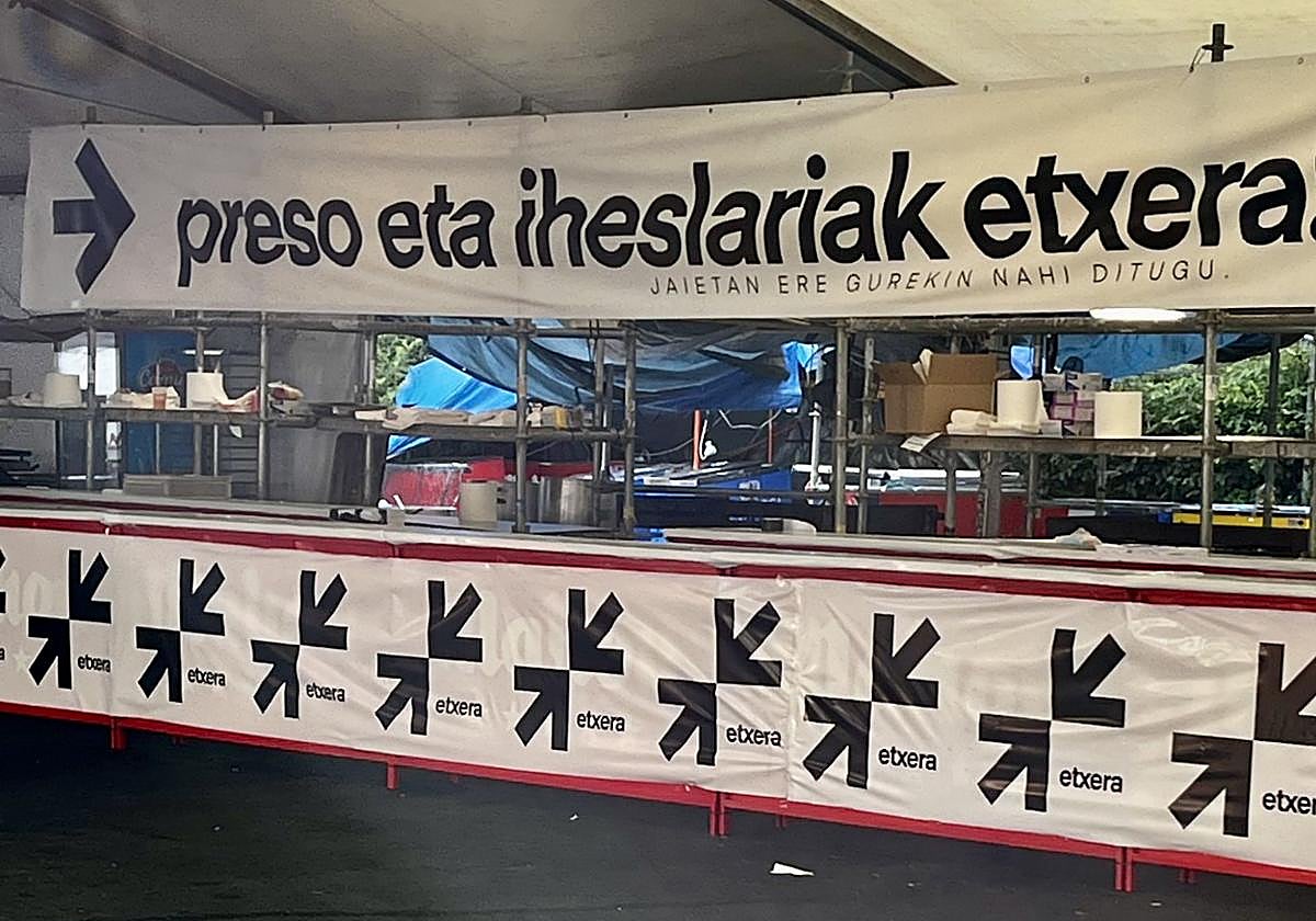 Denuncian que las fiestas de Vitoria están «plagadas» de carteles en favor de ETA y sus presos