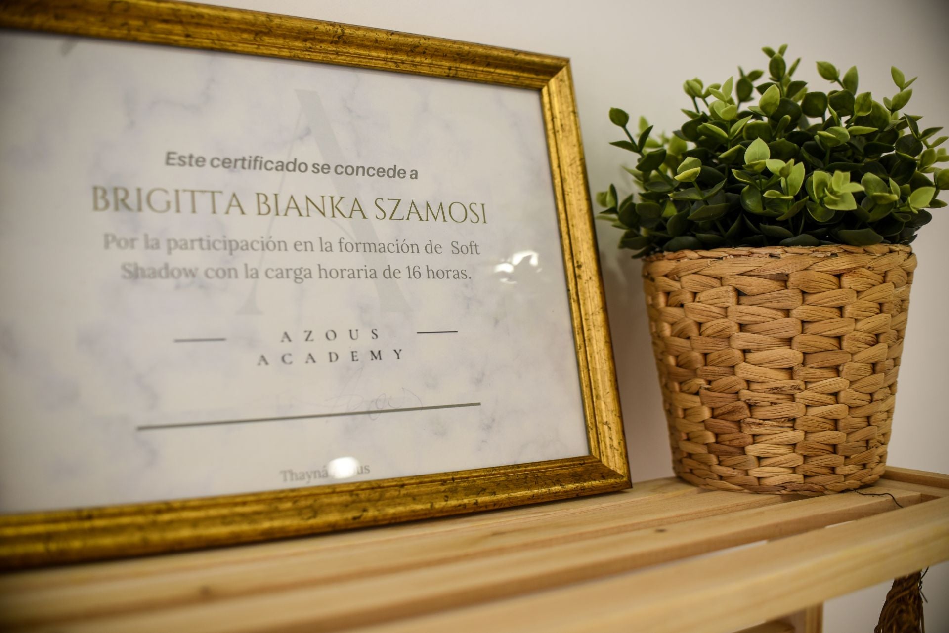 Bianka, maquilladora de cine, abre su propio estudio en Santurtzi