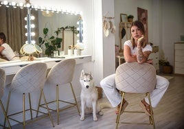 Bianka, maquilladora de cine, abre su propio estudio en Santurtzi