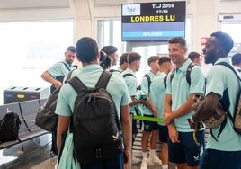 El vuelo del Athletic despega hacia Londres con tres horas de retraso